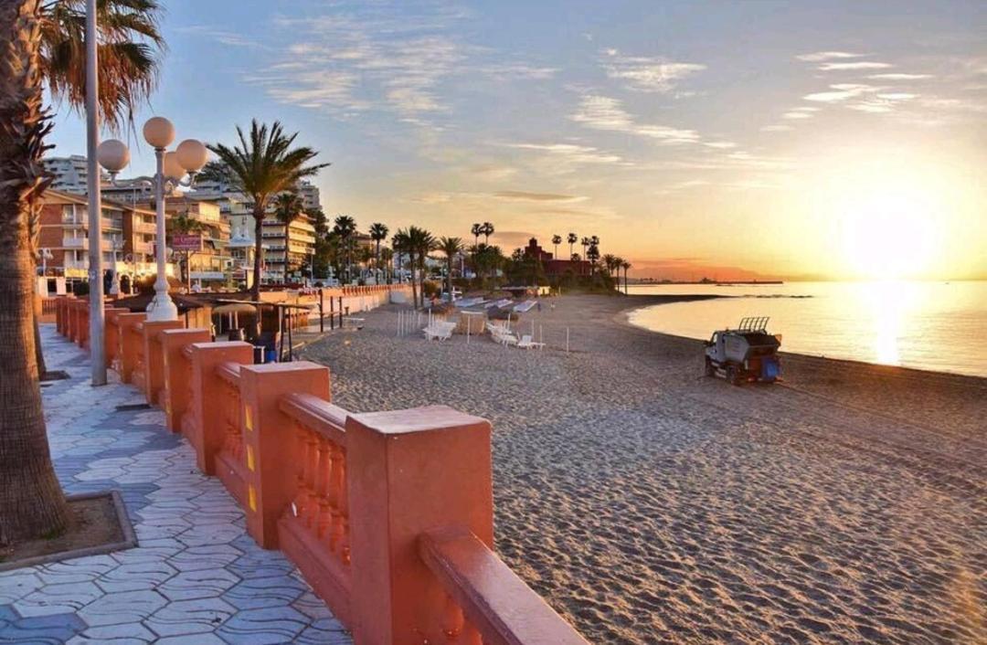 Benalbeach Casa Kito Dreams 1ª Linea Playa Benalmadena Exterior photo